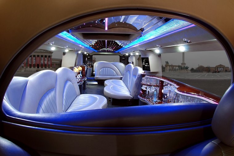 Лимузин Американ Дрим внутри