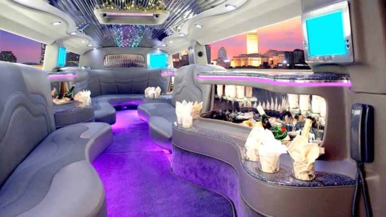 Лимузин Американ Дрим внутри
