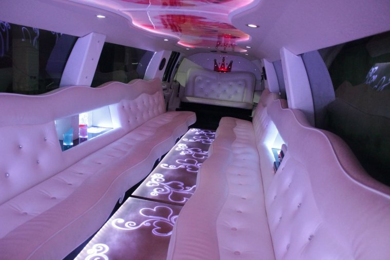 Роллс Ройс джип лимузин