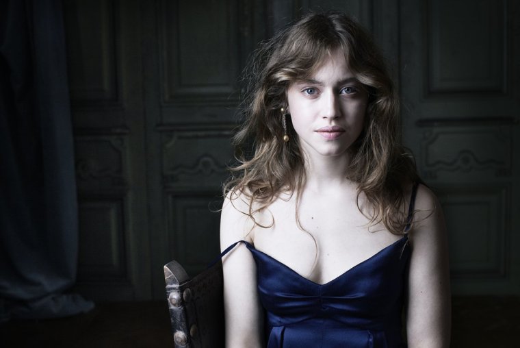 Лу де Лааж горячие сцены