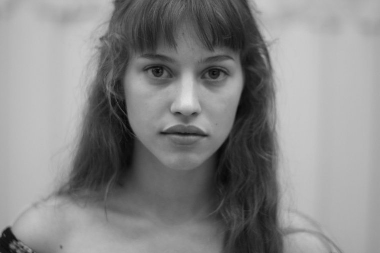 Лу де Лааж французская актриса