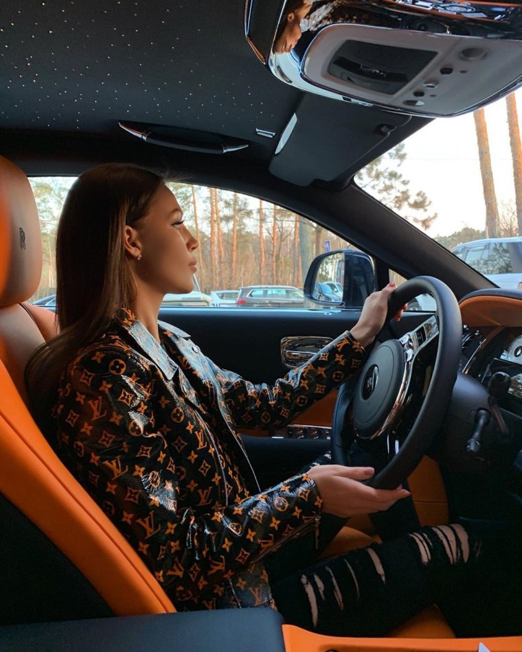 Инесса Шевчук в самолете