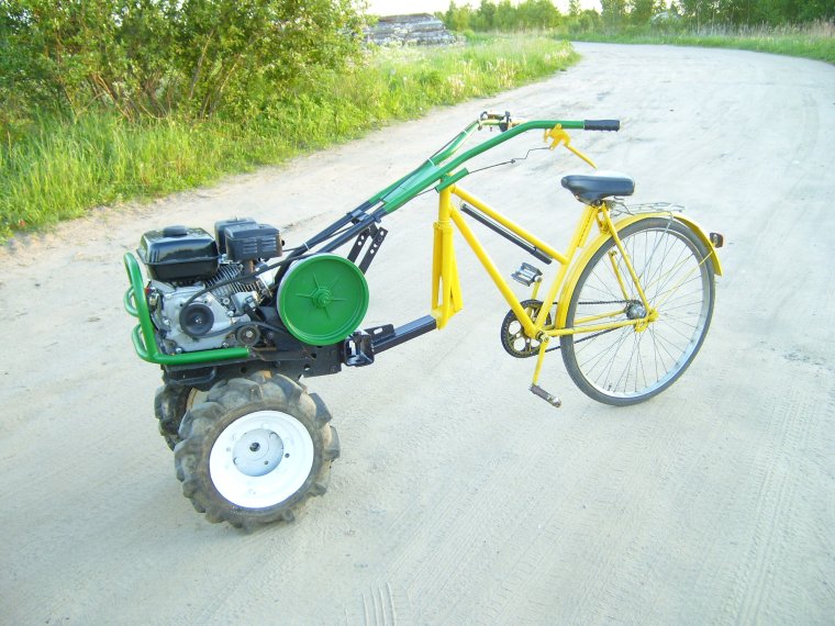 Мотоблок с велосипедом