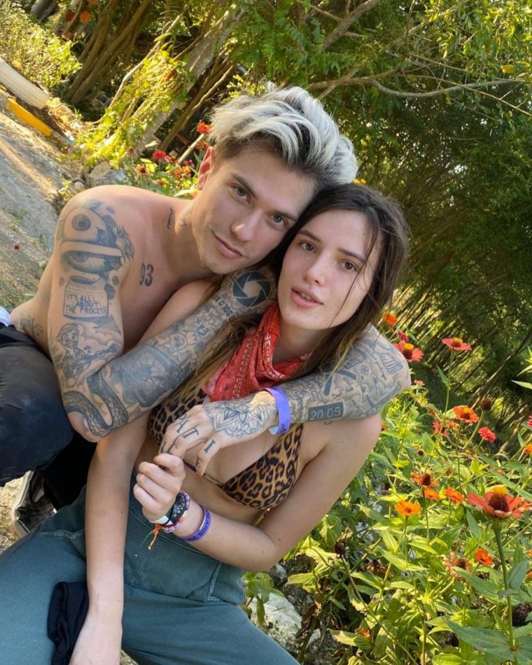 Bella Thorne и Егор Крид