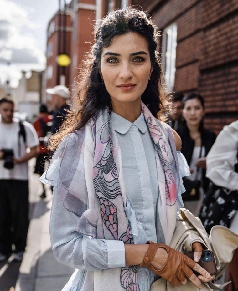 Туба Бюйюкюстюн дочь посла