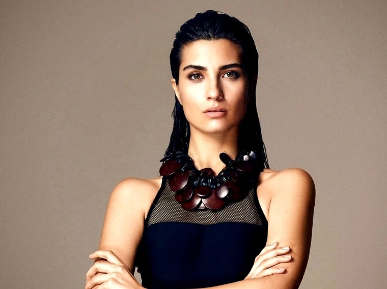 Туба Буйукустун актрисы Турции