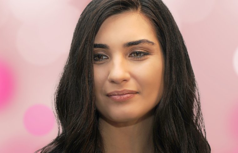 Tuba Buyukustun Dress