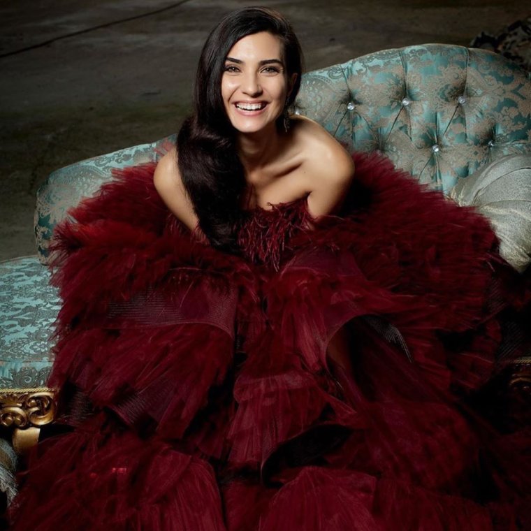 Tuba Büyüküstün 2015 - null Beauty, Tuba Büyüküstün