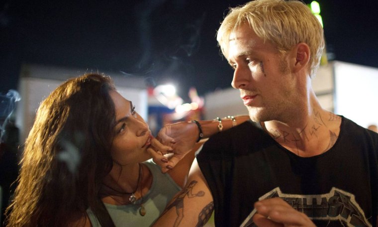 Райан Гослинг место под соснами