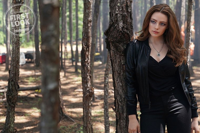 Даниэль Роуз Расселл и Кайли Брайант