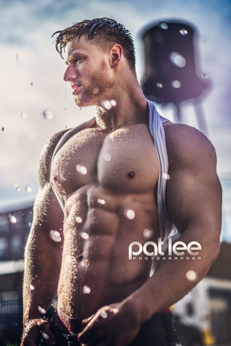 Спортивный торс