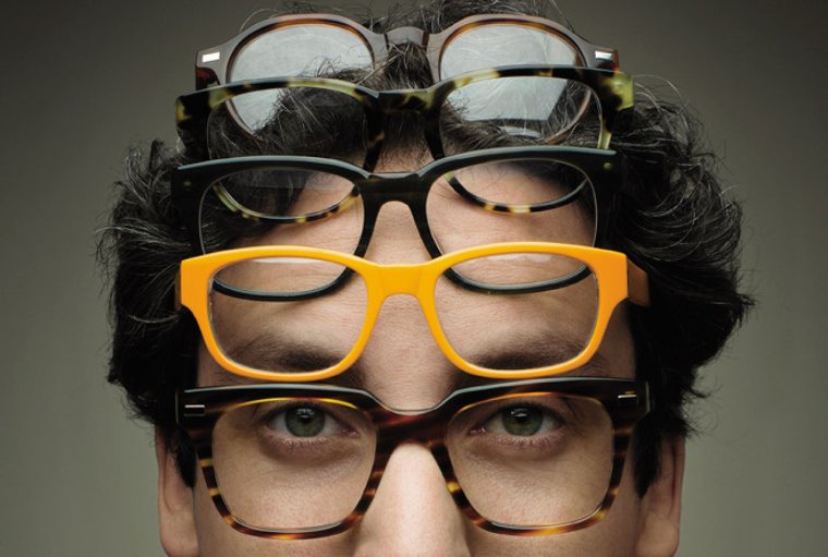 Человек в очках