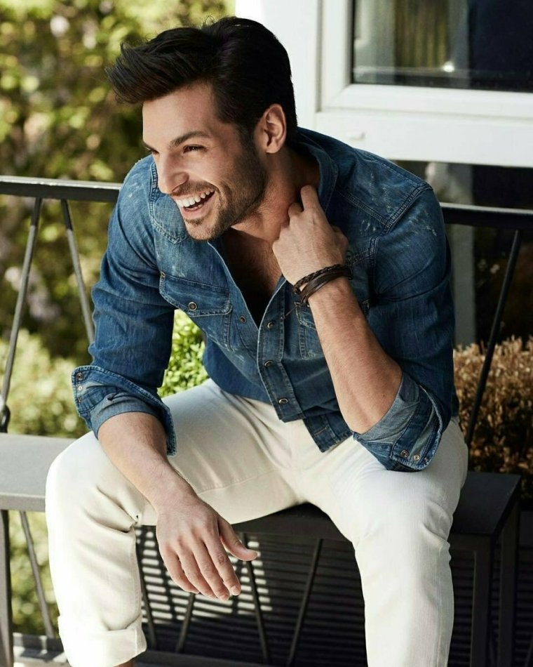 Турецкий актер Серкан