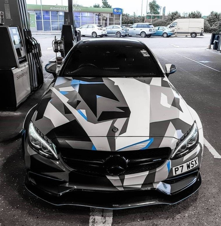 Мерседес с АМГ 63 камуфляж