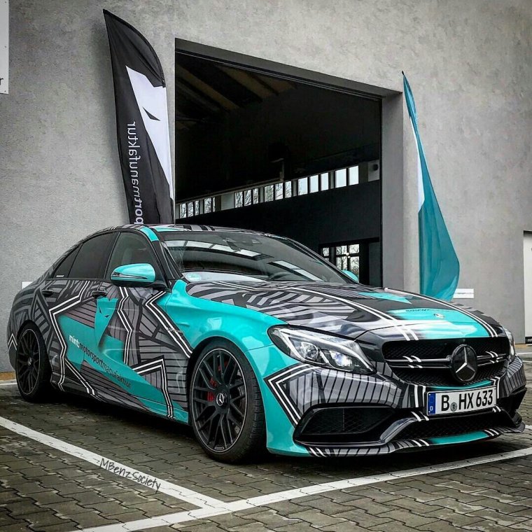 C63 AMG винил
