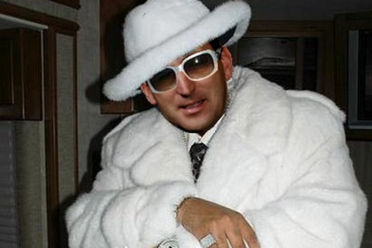 Брат сутенер