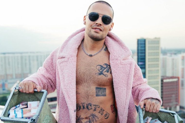 Наоми Кэмпбелл в мехах