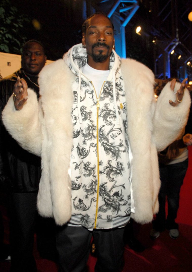 Мужчина в шубе