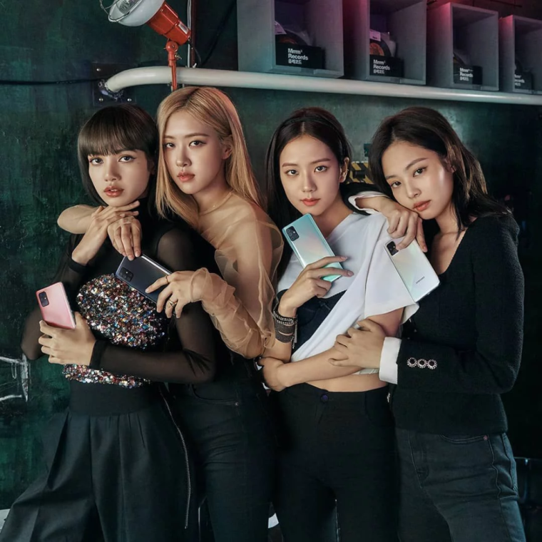 Группа BLACKPINK 2020