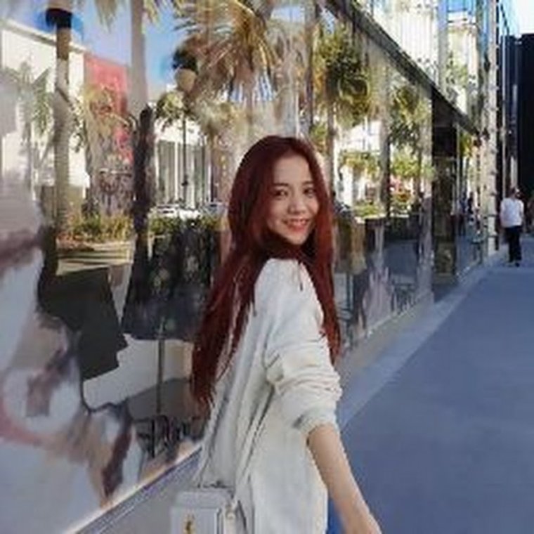 Jisoo Kim 2019