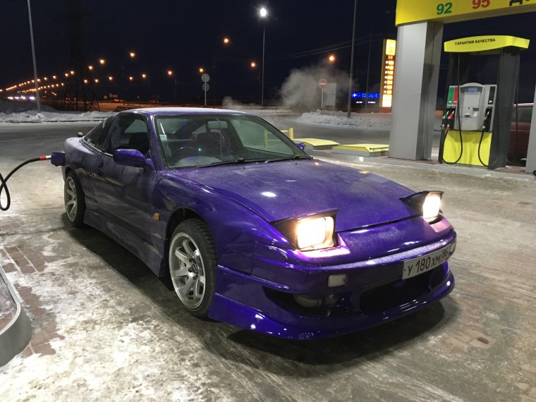 Ниссан 180sx с открытыми фарами