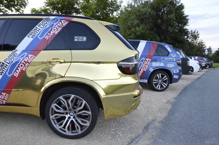 Наклейка Давидыча на машинах