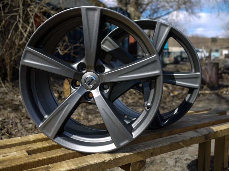 Диски r18 графит полуматовый