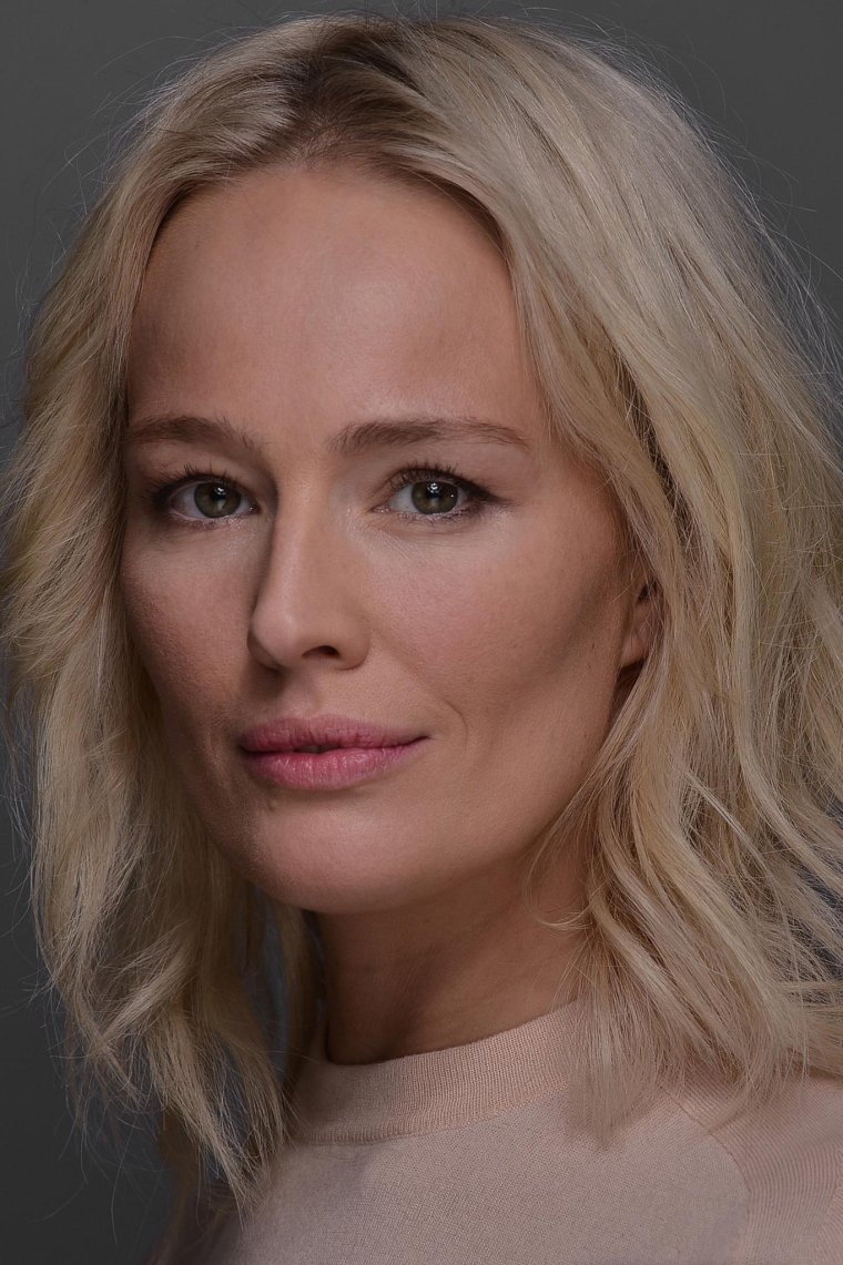 Сериал Анна коп