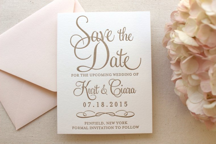 Свадебные приглашения в персиковом цвете