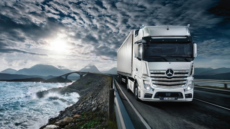 Mercedes Benz Truck