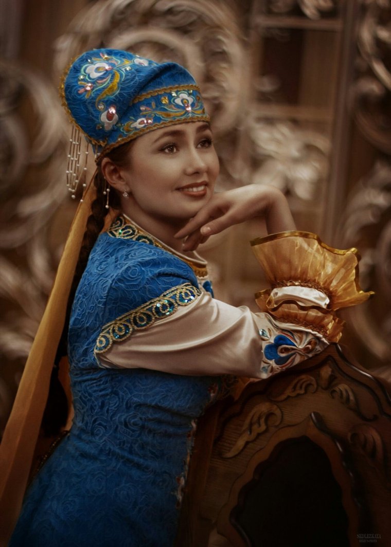 Мадина Ахназарова