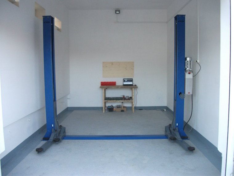 Подъемник в гараж