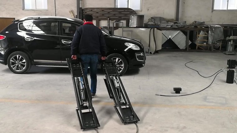 Подъёмник ножничный на автомойку 3200 кг