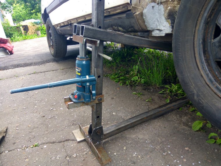 Подъёмник автомобильный самодельный