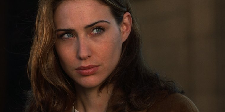 Клэр Форлани скала