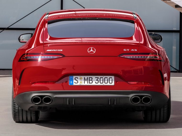 Мерседес gt 43 AMG