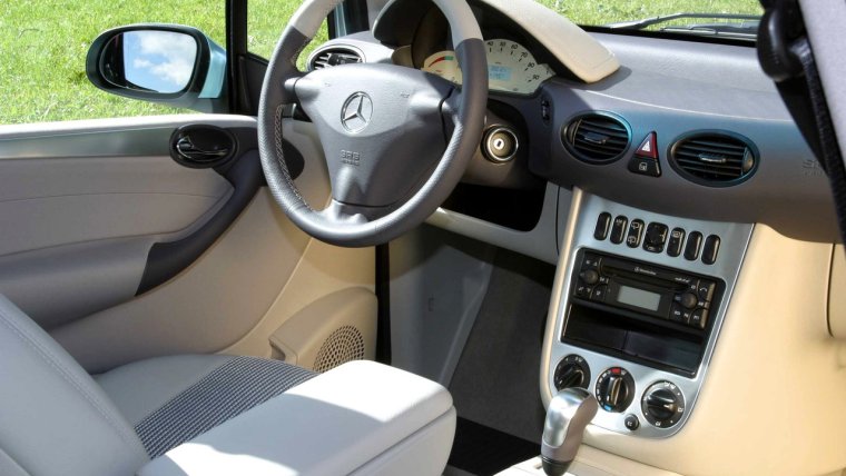 Mercedes Benz a class w168 салон