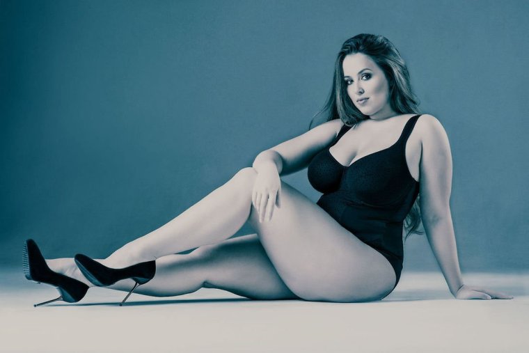 Виктория Манас Plus Size