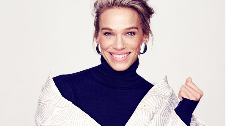 Эмма Виклунд в клипе Джорджа