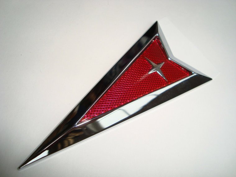 Акура значок