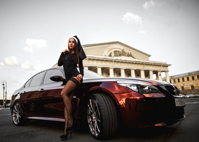 Моника Эрика Давидыча фото