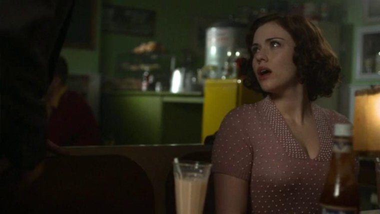 Эллен пейдж актриса в купальнике