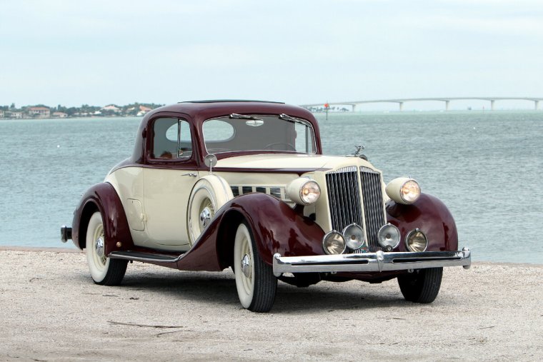 1936 Packard super eight Coupe