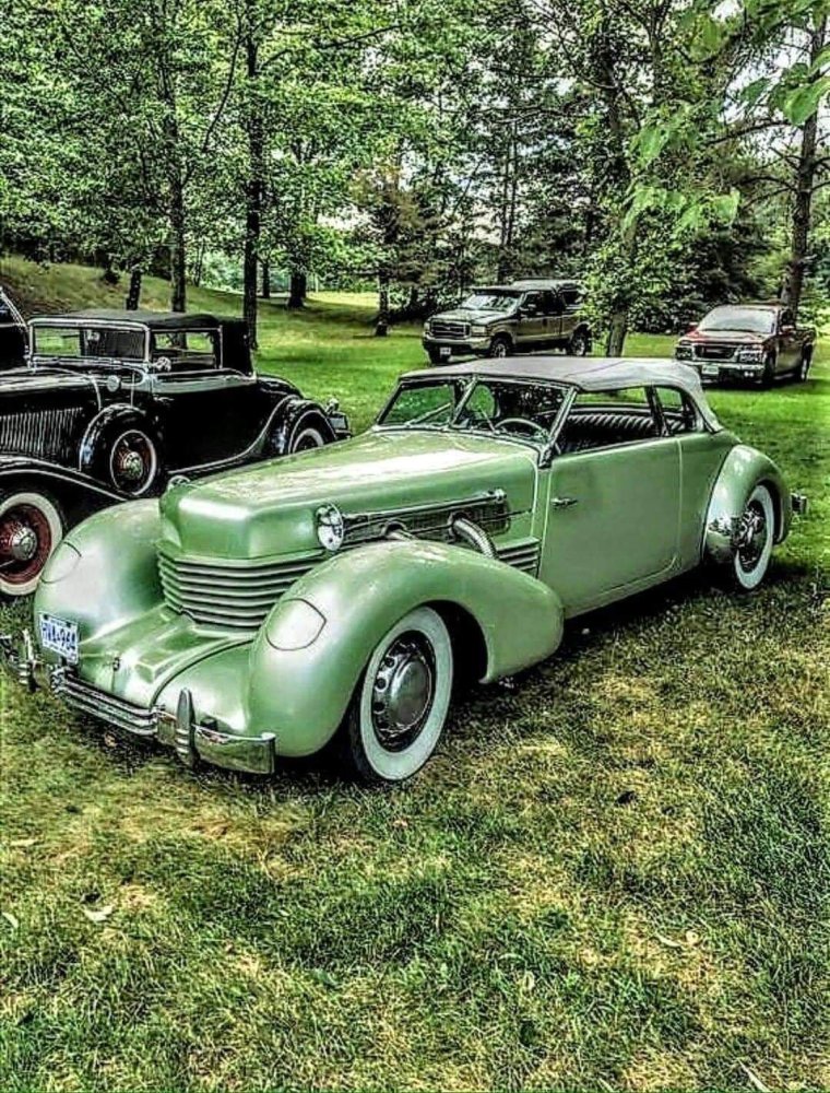 Фотосессия с ретро авто