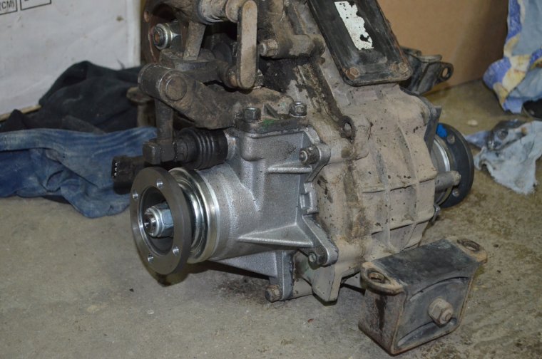 Раздатка Шевроле Нива 2004