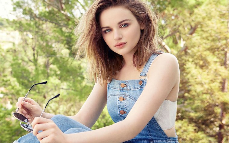 Joey Lynn King ноги