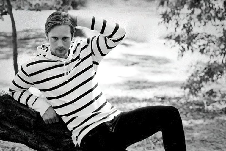 Эйя Скарсгард с братьями