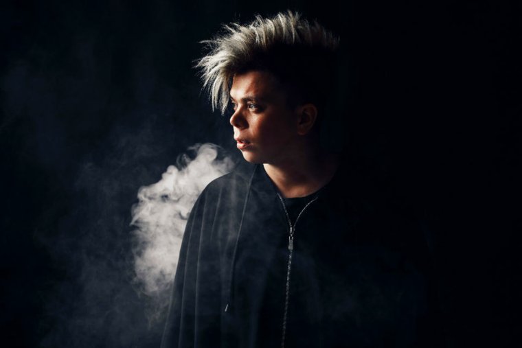 Элвин грей Радик Юльякшин