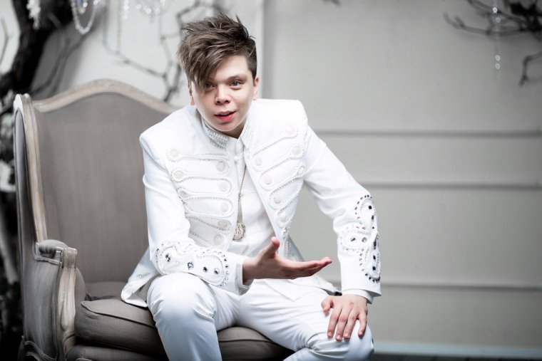 Элвин грей родители