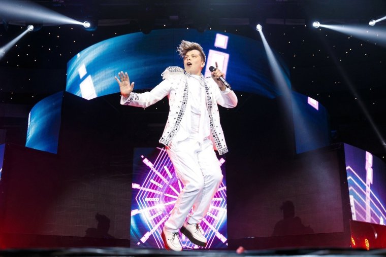 Элвин грей и его девушка